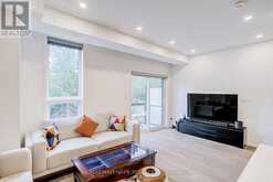 11 - 26 LYTHAM GREEN CIRCLE | Newmarket Ontario | Slide Image Thirteen