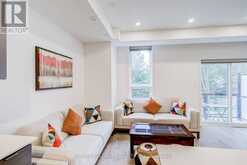11 - 26 LYTHAM GREEN CIRCLE | Newmarket Ontario | Slide Image Sixteen