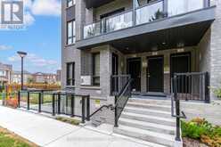 11 - 26 LYTHAM GREEN CIRCLE | Newmarket Ontario | Slide Image Two