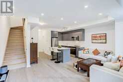 11 - 26 LYTHAM GREEN CIRCLE | Newmarket Ontario | Slide Image Four