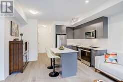 11 - 26 LYTHAM GREEN CIRCLE | Newmarket Ontario | Slide Image Six