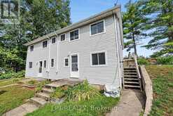 5 PINETREE ROAD | Gravenhurst Ontario | Slide Image Five