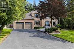11 HARROWSMITH PLACE | Richmond Hill Ontario | Slide Image Two