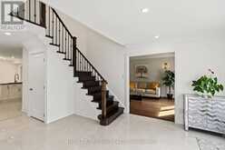 11 HARROWSMITH PLACE | Richmond Hill Ontario | Slide Image Six