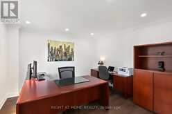 11 HARROWSMITH PLACE | Richmond Hill Ontario | Slide Image Seven