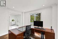 11 HARROWSMITH PLACE | Richmond Hill Ontario | Slide Image Eight