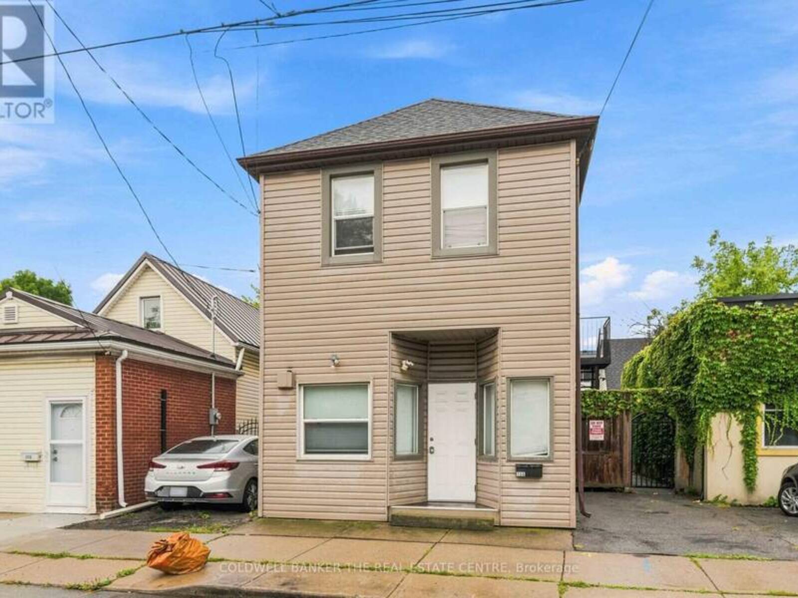 105 EMERSON STREET, Hamilton, Ontario L8S 2X5