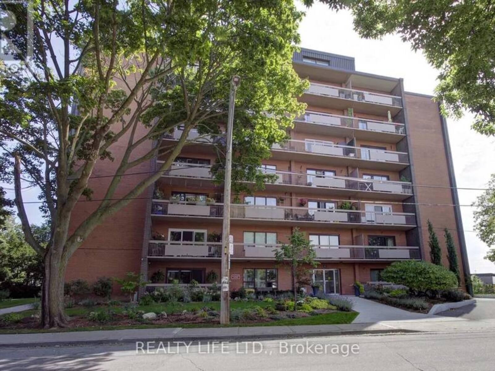 502 - 41 LAKE SHORE DRIVE, Toronto, Ontario M8V 1Z3