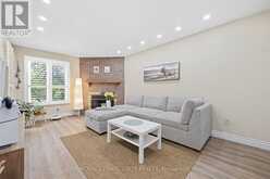 2 - 14 HUNTINGWOOD AVENUE | Dundas Ontario | Slide Image Eleven