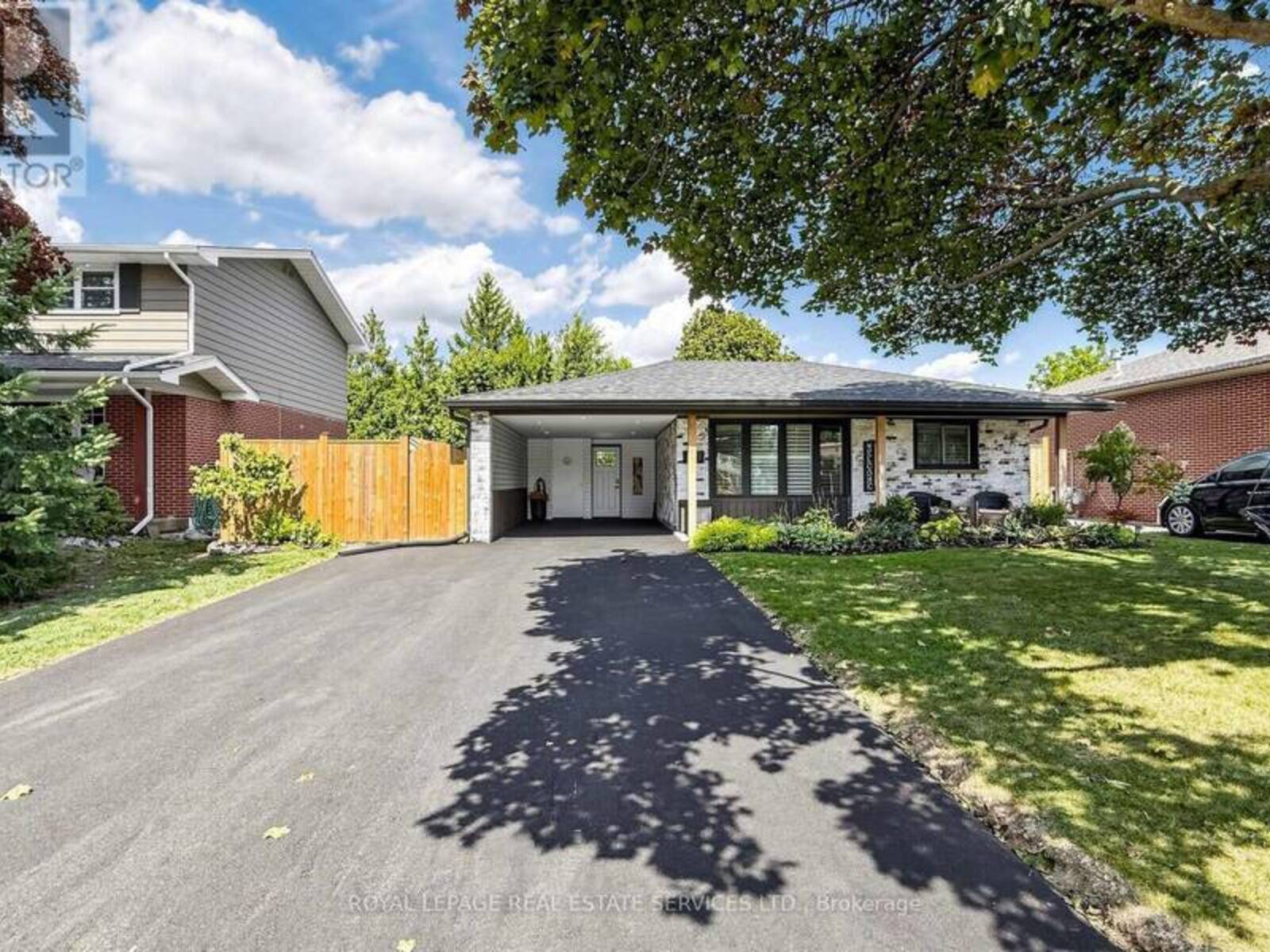 83 DELMAR DRIVE, Hamilton, Ontario L9C 1J5