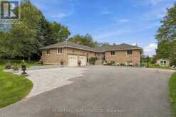 166 HILLCREST DRIVE | East Gwillimbury Ontario | Slide Image Two
