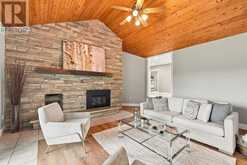 166 HILLCREST DRIVE | East Gwillimbury Ontario | Slide Image Eight