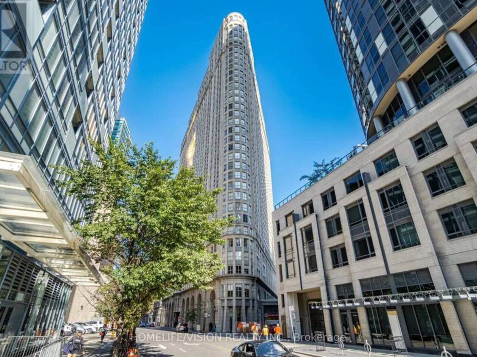 706 - 25 THE ESPLANADE, Toronto, Ontario M5E 1W5