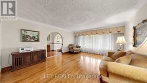 3185 PARKERHILL ROAD | Mississauga Ontario | Slide Image Eight