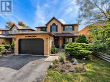 35 GERALD CRESCENT | Hamilton Ontario | Slide Image Two