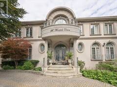 46 WIMPOLE DRIVE Toronto Ontario, M2L 2L3