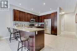 42 PROSSER CRESCENT | Georgina Ontario | Slide Image Eight