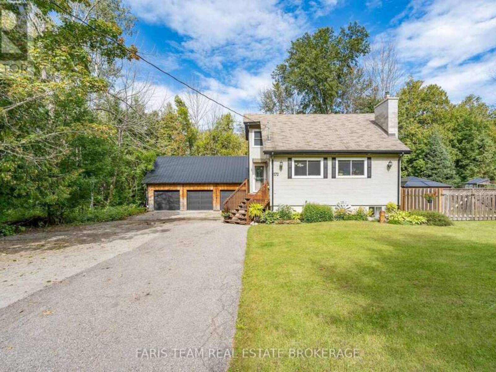 172 ALBIN ROAD, Waubaushene, Ontario L0K 2C0