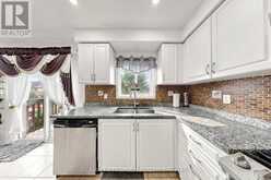 7 OCEANPEARL CRESCENT | Whitby Ontario | Slide Image Thirteen