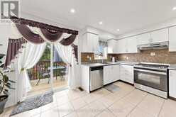 7 OCEANPEARL CRESCENT | Whitby Ontario | Slide Image Nine