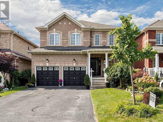 7 OCEANPEARL CRESCENT Whitby Ontario, L1N 0C5 - 4 Bedrooms Home For Sale