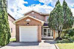 27 SAMANTHA CIRCLE | Richmond Hill Ontario | Slide Image One
