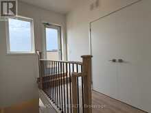 22 - 14 LYTHAM GREEN CIRCLE | Newmarket Ontario | Slide Image Twelve