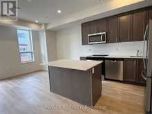 22 - 14 LYTHAM GREEN CIRCLE | Newmarket Ontario | Slide Image Three