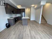 22 - 14 LYTHAM GREEN CIRCLE | Newmarket Ontario | Slide Image Five