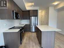 22 - 14 LYTHAM GREEN CIRCLE | Newmarket Ontario | Slide Image Six