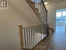 22 - 14 LYTHAM GREEN CIRCLE | Newmarket Ontario | Slide Image Eight