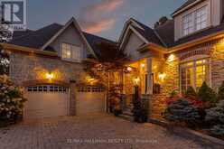 111 WOODHAVEN PARK DRIVE | Oakville Ontario | Slide Image Two