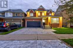 1829 SAMUELSON CIRCLE | Mississauga Ontario | Slide Image Three