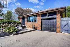 445 SELSEY DRIVE | Mississauga Ontario | Slide Image Three