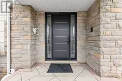 29 BLACK DIAMOND CRESCENT | Brampton Ontario | Slide Image Six