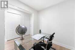 611 - 33 ELM DRIVE W | Mississauga Ontario | Slide Image Twenty-seven