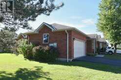 87 JENIFER DRIVE | Hamilton Ontario | Slide Image Three