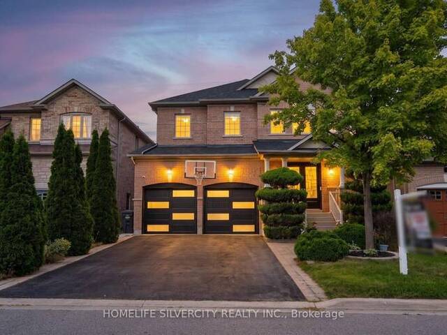 61 FIELDVIEW DRIVE Brampton Ontario, L6P 2Y2 - 4 Bedrooms Home For Sale
