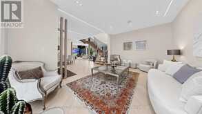 33 THORNY BRAE DRIVE | Markham Ontario | Slide Image Nine