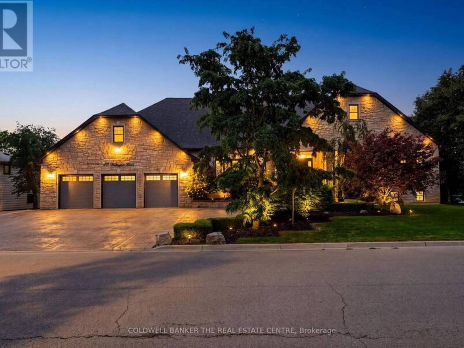 43 WELLINGTON STREET, Nobleton, Ontario L0G 1N0