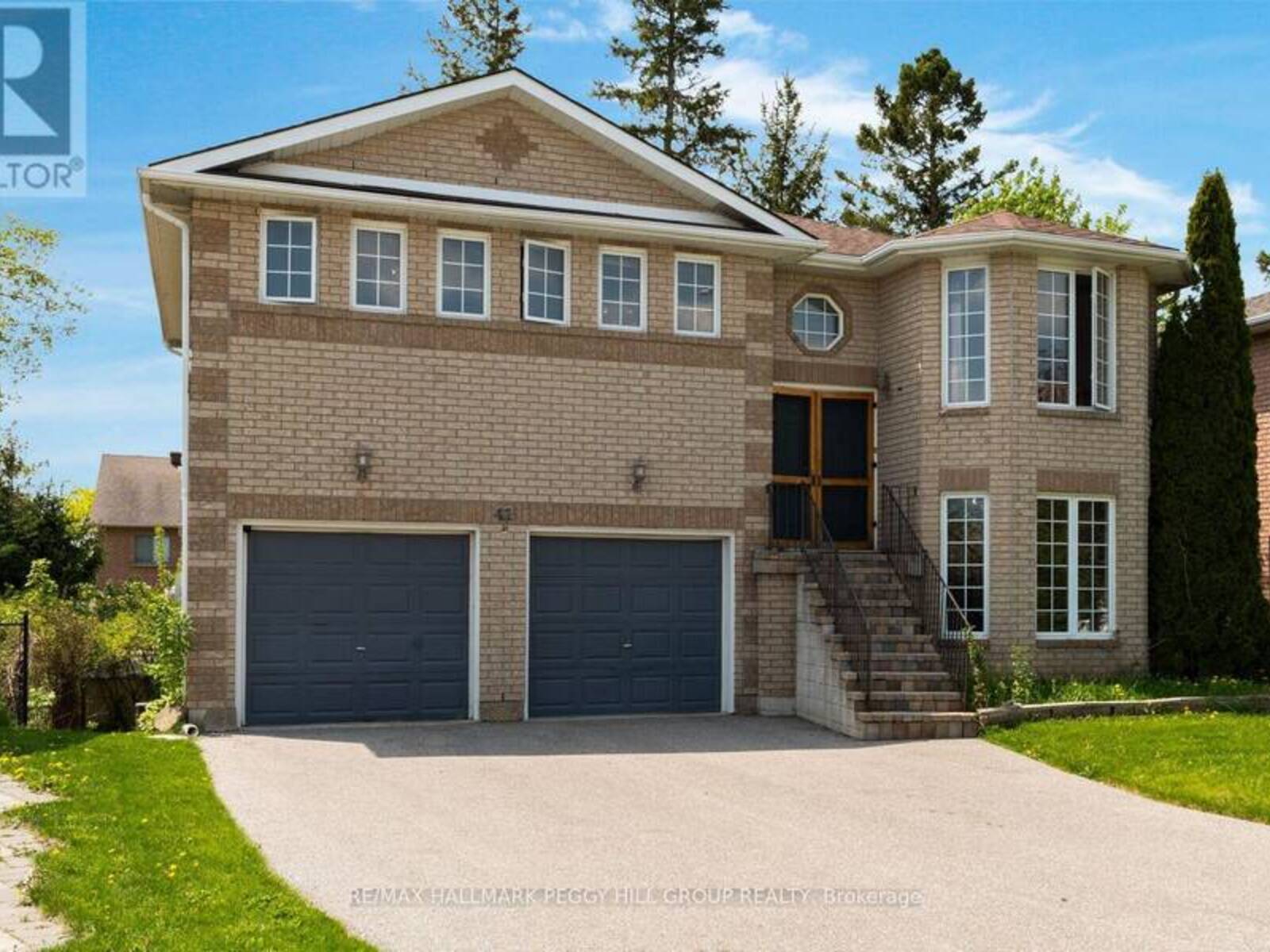 42 KELL PLACE, Barrie, Ontario L4N 9K5