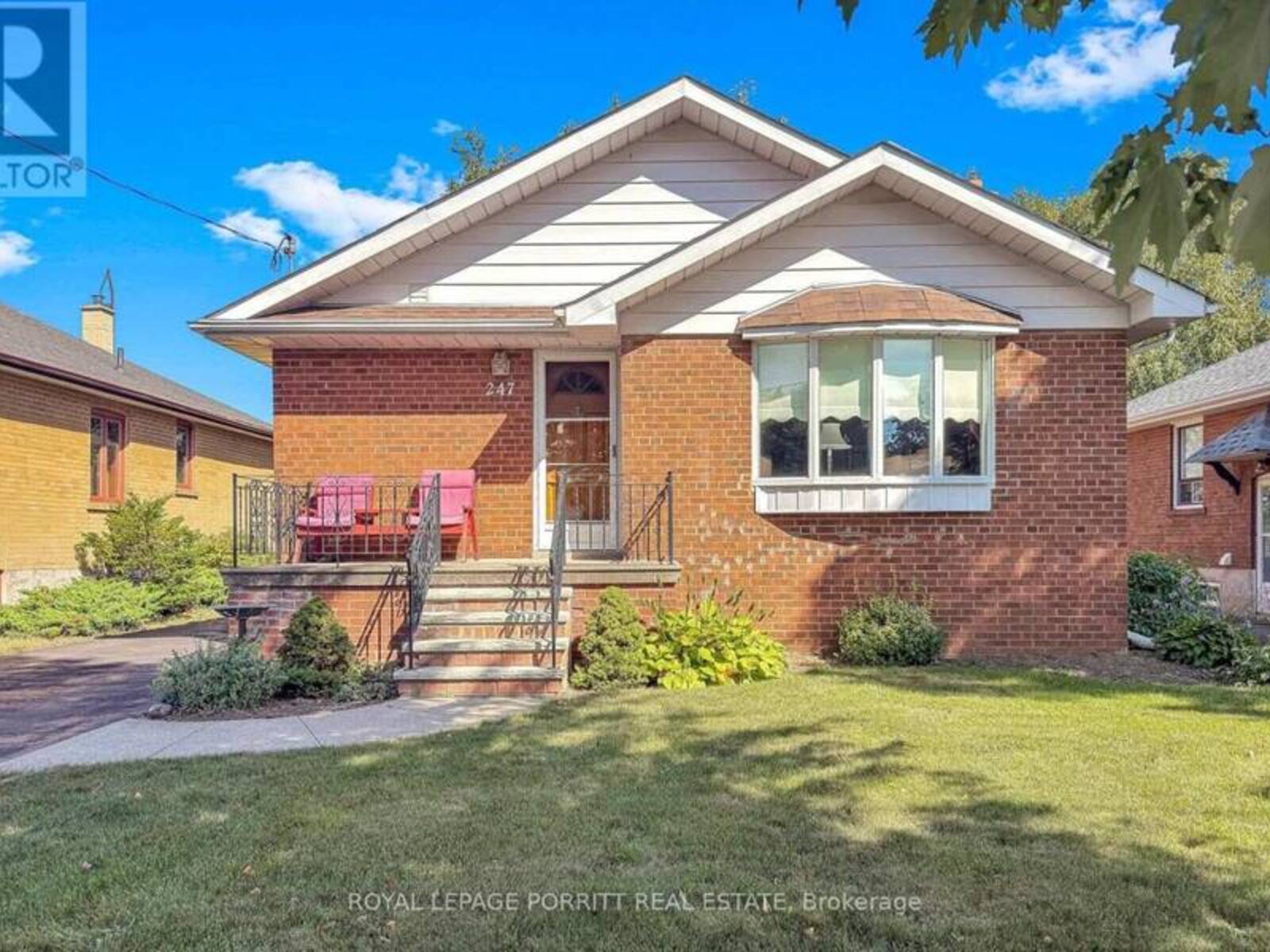 247 HALLMARK AVENUE, Toronto, Ontario M8W 4L3