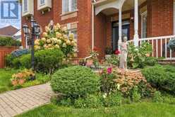 33 PASCOE DRIVE | Markham Ontario | Slide Image Four