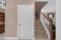 102 RAWLING CRESCENT | Brampton Ontario | Slide Image Eighteen