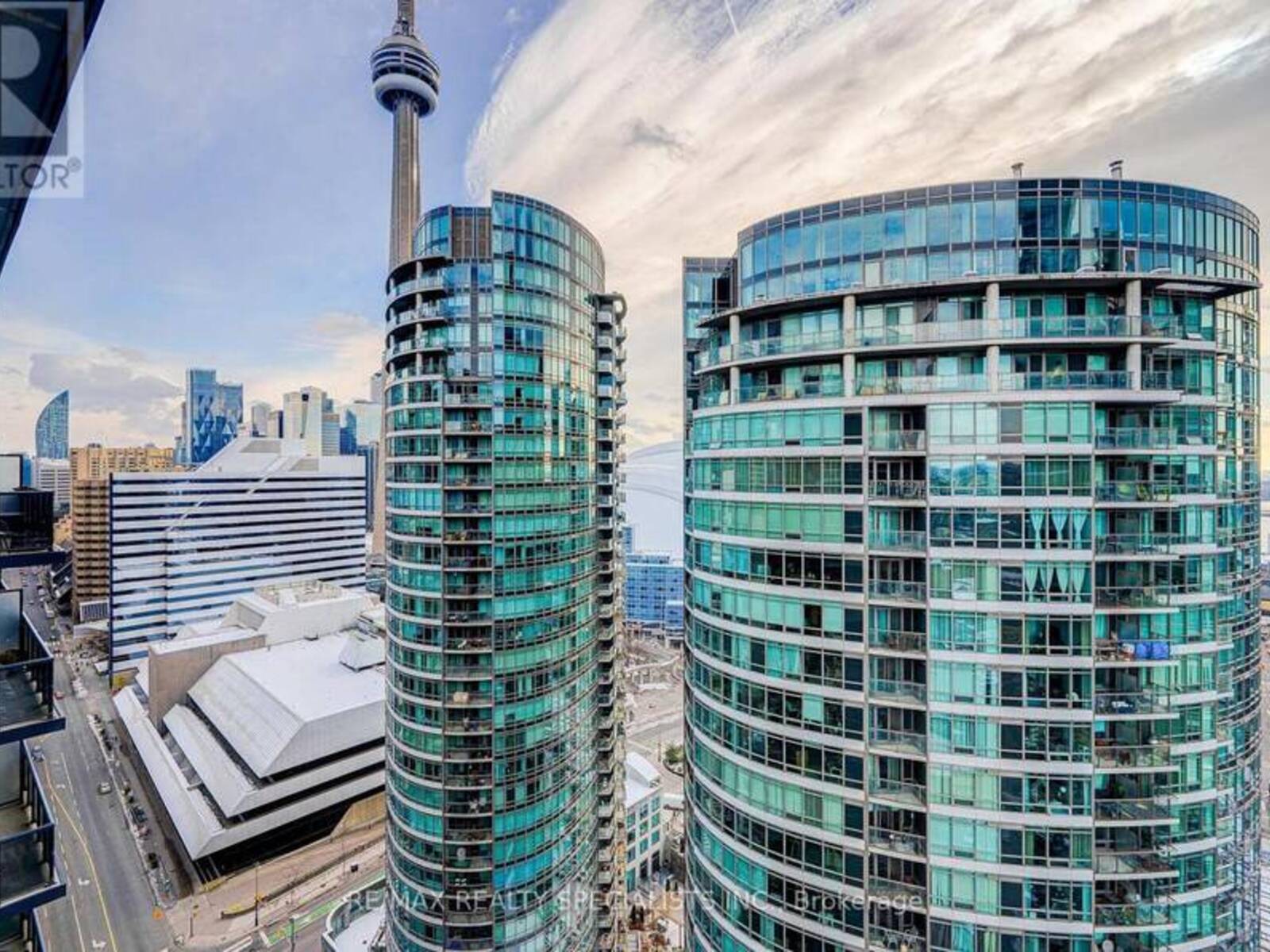 2305 - 352 FRONT STREET, Toronto, Ontario M5V 0K3