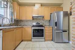 54 - 169 TOM TAYLOR CRESCENT | Newmarket Ontario | Slide Image Seventeen