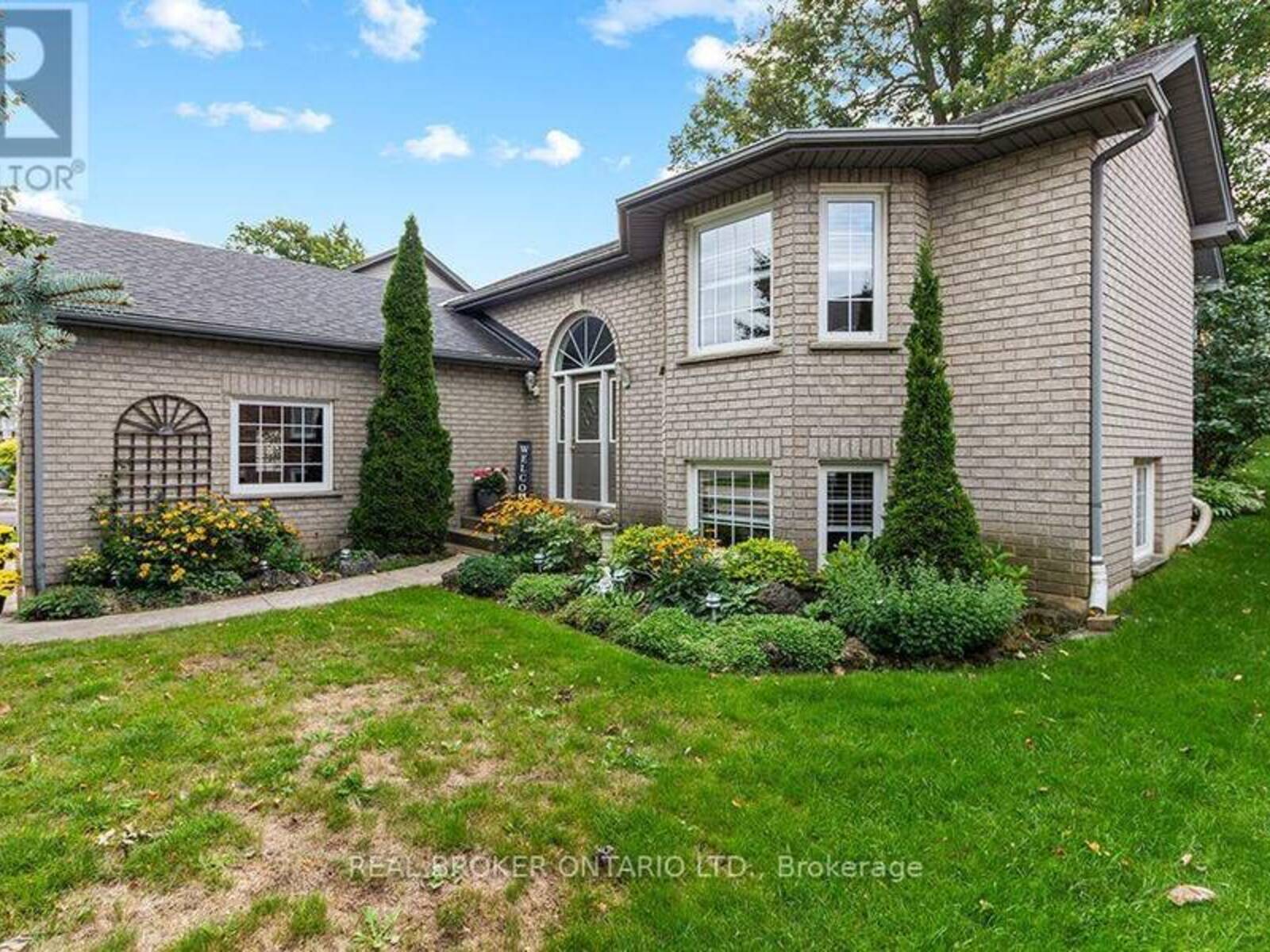 411 OLDE VILLAGE LANE, Shelburne, Ontario L9V 3A4