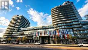 641 - 9471 YONGE STREET | Richmond Hill Ontario | Slide Image One