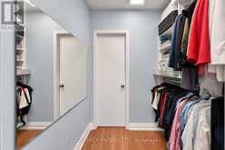3 - 69 UPPER CANADA DRIVE | Toronto Ontario | Slide Image Twenty-three