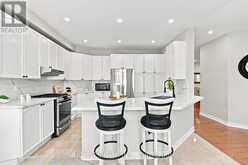 3266 WEATHERFORD ROAD | Mississauga Ontario | Slide Image Twelve